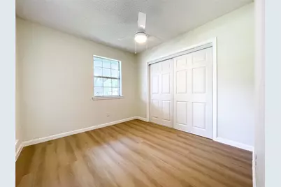 7021 Smith Drive, Hitchcock, TX 77563 - Photo 17