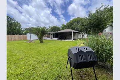 7021 Smith Drive, Hitchcock, TX 77563 - Photo 23