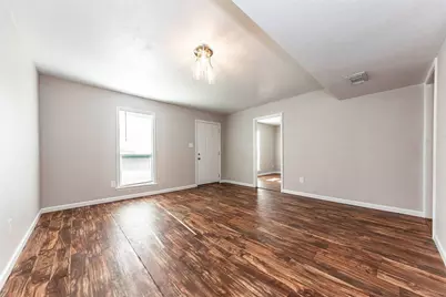 123 S Carroll Street, La Porte, TX 77571 - Photo 5