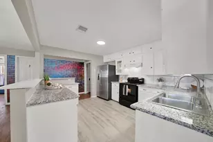 3826 Noah St, Houston, TX 77021 - Photo 5