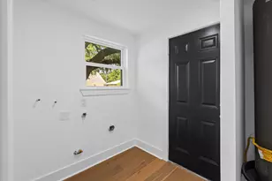 10730 Wickersham Ln, Houston, TX 77042 - Photo 45