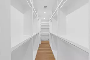 10730 Wickersham Ln, Houston, TX 77042 - Photo 39