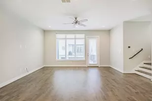 1305 Mayfair Clarkson Ln, Houston, TX 77055 - Photo 9