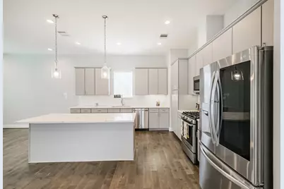 1305 Mayfair Clarkson Lane, Houston, TX 77055 - Photo 13