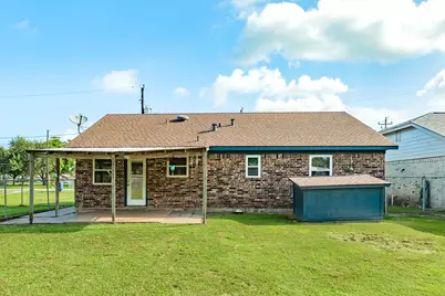 2118 Avenue D, Danbury, TX 77534 - Photo 19