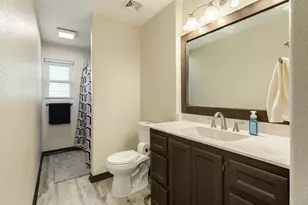 2118 Avenue D, Danbury, TX 77534 - Photo 17