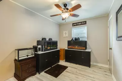 2118 Avenue D, Danbury, TX 77534 - Photo 15