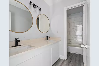 10146 Valley Club Drive, Houston, TX 77078 - Photo 5
