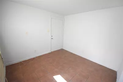 4353 Brinkley Street #5, Houston, TX 77051 - Photo 5