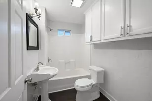 8226 Harding St, Houston, TX 77012 - Photo 9