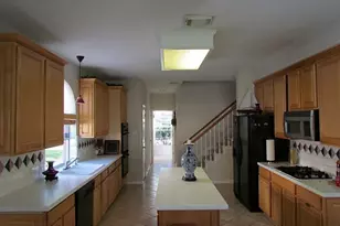 3907 Hanberry Ln, Pearland, TX 77584 - Photo 5