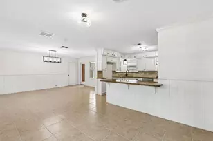 2038 Viking Dr, Houston, TX 77018 - Photo 7