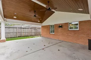 2038 Viking Dr, Houston, TX 77018 - Photo 19