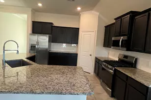 4933 Spring Terrace Ln, Rosharon, TX 77583 - Photo 11