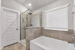 10716 Discovery Ln, Texas City, TX 77951 - Photo 19