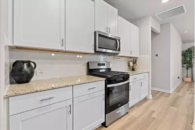 10716 Discovery Lane, Texas City, TX 77951 - Photo 5