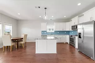 9614 Teichman Rd, Galveston, TX 77554 - Photo 5