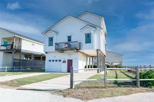 23169 Gulf Dr, Galveston, TX 77554 - Photo 3