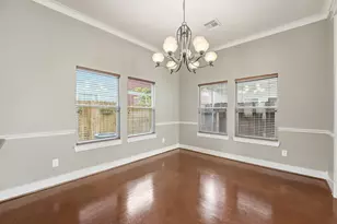 917 W 23rd St, Houston, TX 77008 - Photo 9