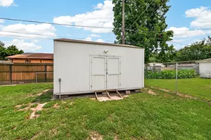 1242 Wardmont St, Houston, TX 77037 - Photo 37