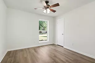 2922 Park Garden Dr, Houston, TX 77339 - Photo 21