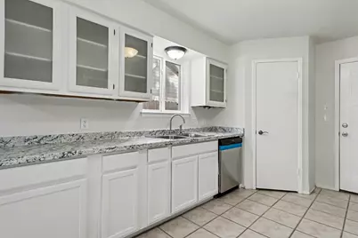 2922 Park Garden Drive, Houston, TX 77339 - Photo 11