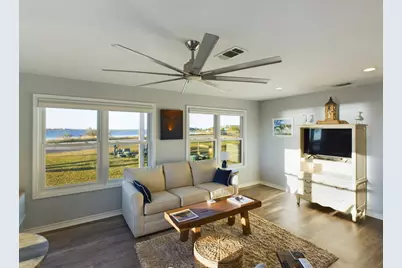 1001 Cape Velero Drive #D, Rockport, TX 78382 - Photo 11