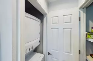 1001 Cape Velero Dr, Rockport, TX 78382 - Photo 17