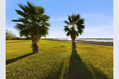 1001 Cape Velero Drive #D, Rockport, TX 78382 - Photo 33
