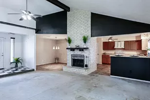 13918 Grosvenor St, Houston, TX 77034 - Photo 7