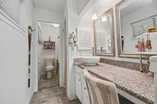 305 Seabreeze Dr, League City, TX 77573 - Photo 17