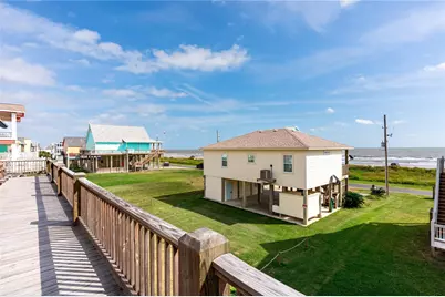 2576 Whitecap, Crystal Beach, TX 77650 - Photo 9