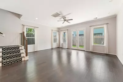 2107 Crockett Street, Houston, TX 77007 - Photo 9