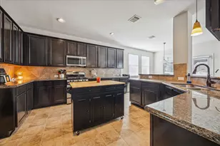 3414 Old Holly Dr, Pearland, TX 77584 - Photo 3