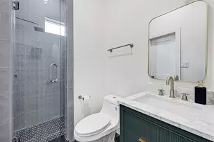5617 Val Verde St, Houston, TX 77057 - Photo 5