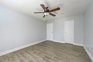 7506 Stone Pine Ln, Houston, TX 77041 - Photo 17