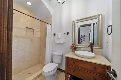 2601 Bevis Street #E, Houston, TX 77008 - Photo 5