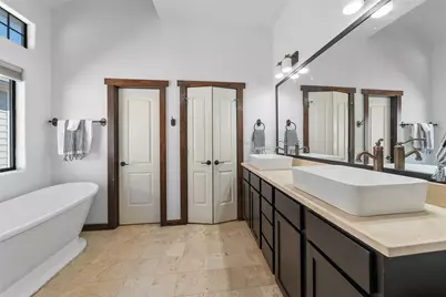2601 Bevis Street #E, Houston, TX 77008 - Photo 25