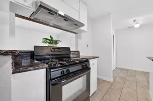 6518 Birdwood Rd, Houston, TX 77074 - Photo 17