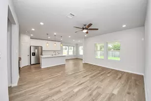 1934 32nd Ave N, Texas City, TX 77590 - Photo 17