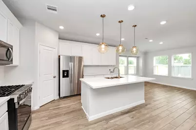 1934 32nd Avenue North, Texas City, TX 77590 - Photo 7