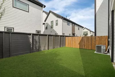 5903 Wheatley Hollow Lane, Houston, TX 77091 - Photo 31