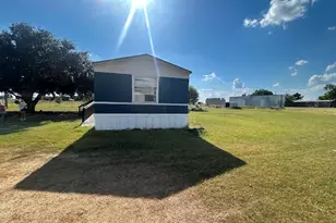 11085 Kosub Ln, San Antonio, TX 78223 - Photo 3