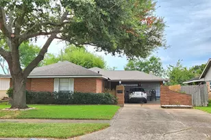 9762 Rambling Trail, Houston, TX 77089 - Photo 1