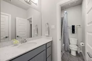13231 Whisper Hollow Ln, Houston, TX 77044 - Photo 37