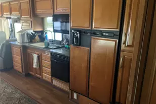 576 Ladyfish, Palacios, TX 77465 - Photo 5