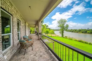 206 Elm St, Highlands, TX 77562 - Photo 15