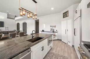 206 Elm St, Highlands, TX 77562 - Photo 35