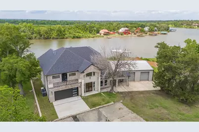 206 Elm Street, Highlands, TX 77562 - Photo 13