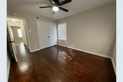 5655 Belneath Street, Houston, TX 77033 - Photo 11